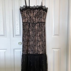 BB Dakota RSVP Lace Midi Dress - Black